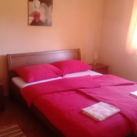 Tanja Apartamento *